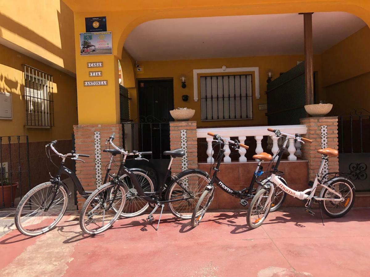 Apartamentos Casa Tia Antonia Malaga Bagian luar foto