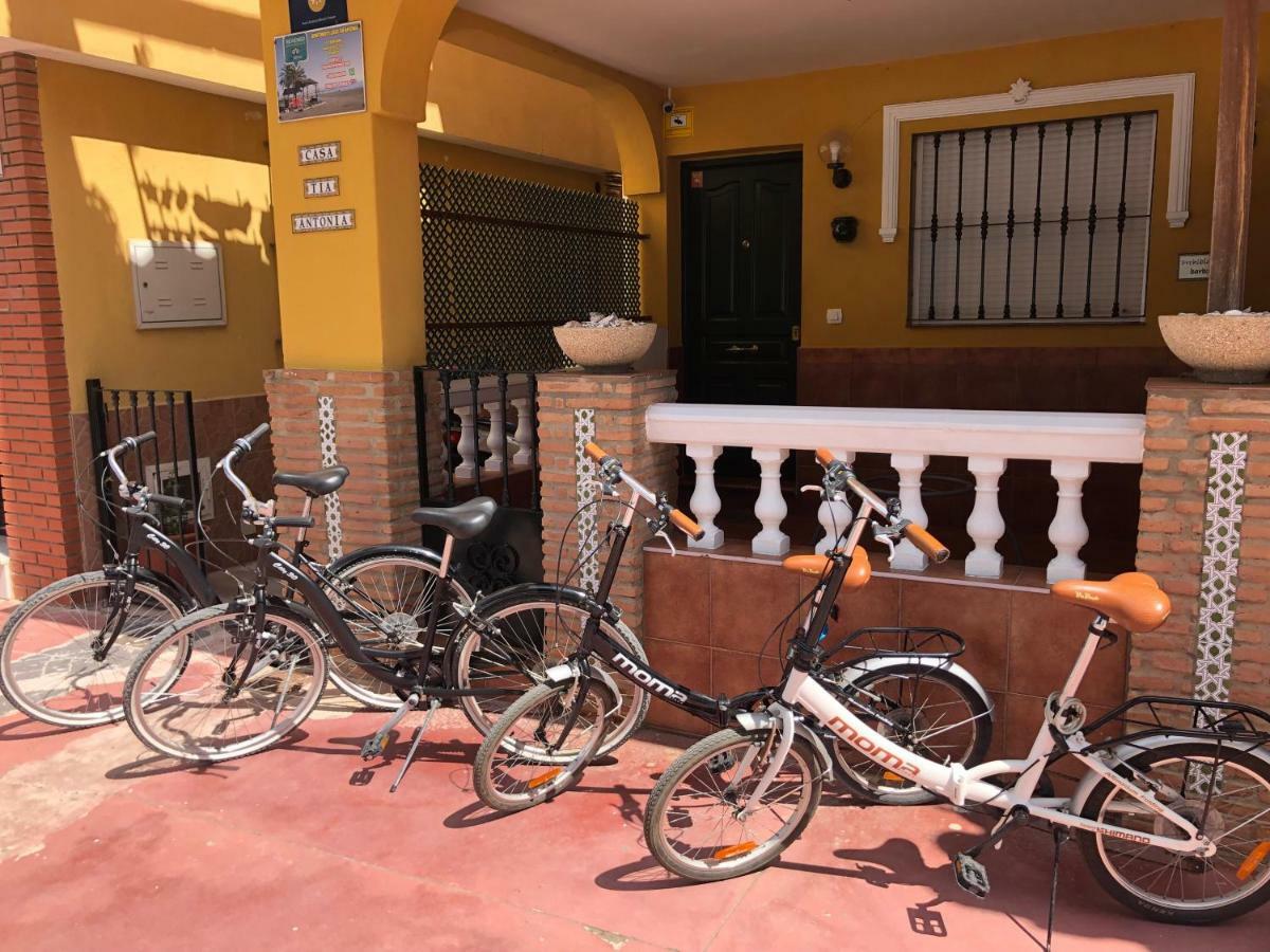 Apartamentos Casa Tia Antonia Malaga Bagian luar foto