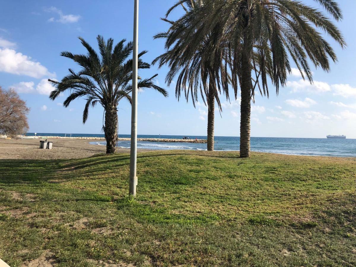 Apartamentos Casa Tia Antonia Malaga Bagian luar foto